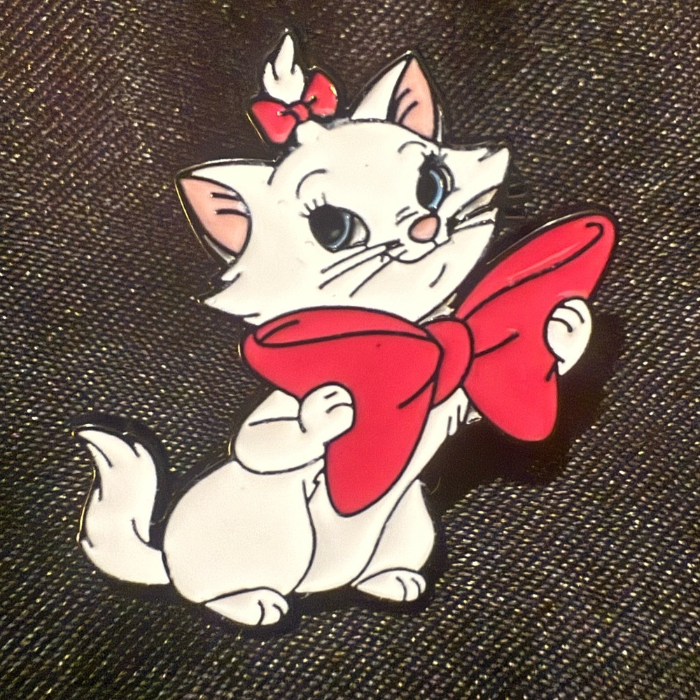 🌟Bundle Sale Marie Pin